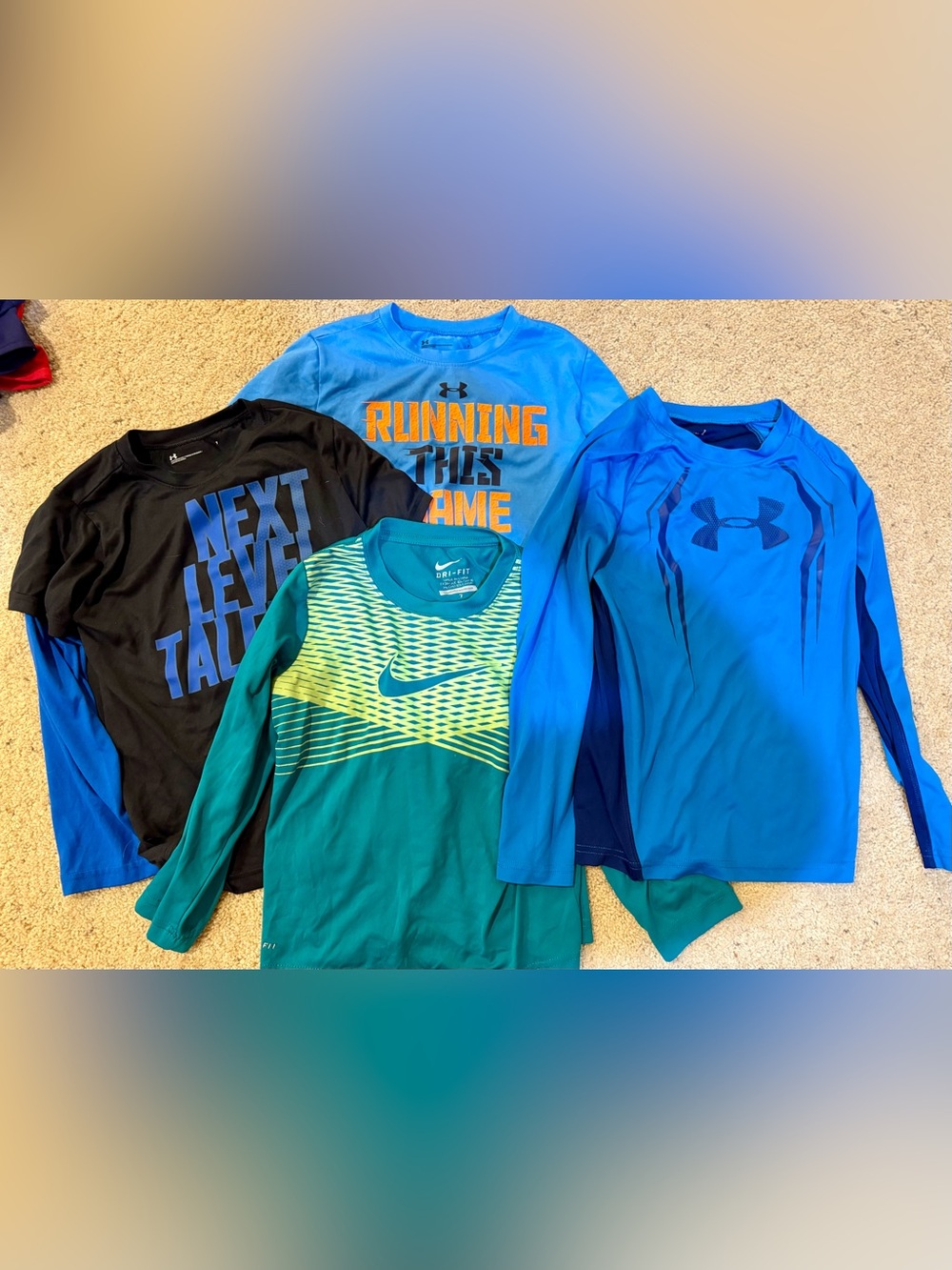 Nike Boys' Teal & Blue Long-Sleeve Athletic Tees ans Set of Under Armour Shirts